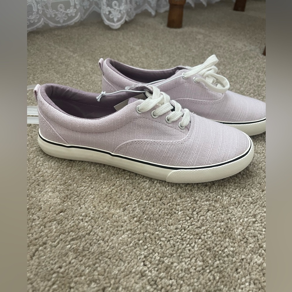 Women’s shoes